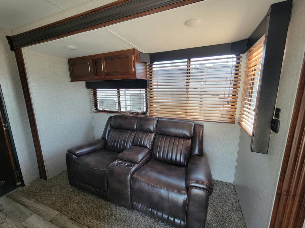 2019 Forest River 2019 Forest River Vengeance - thumbnail 10