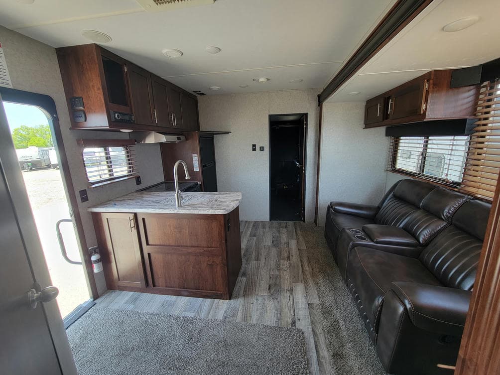 2019 Forest River 2019 Forest River Vengeance - thumbnail 12