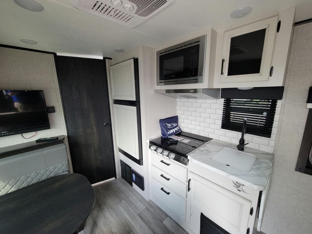 2023 Jayco 2023 Jayco Jay Feather - thumbnail 11