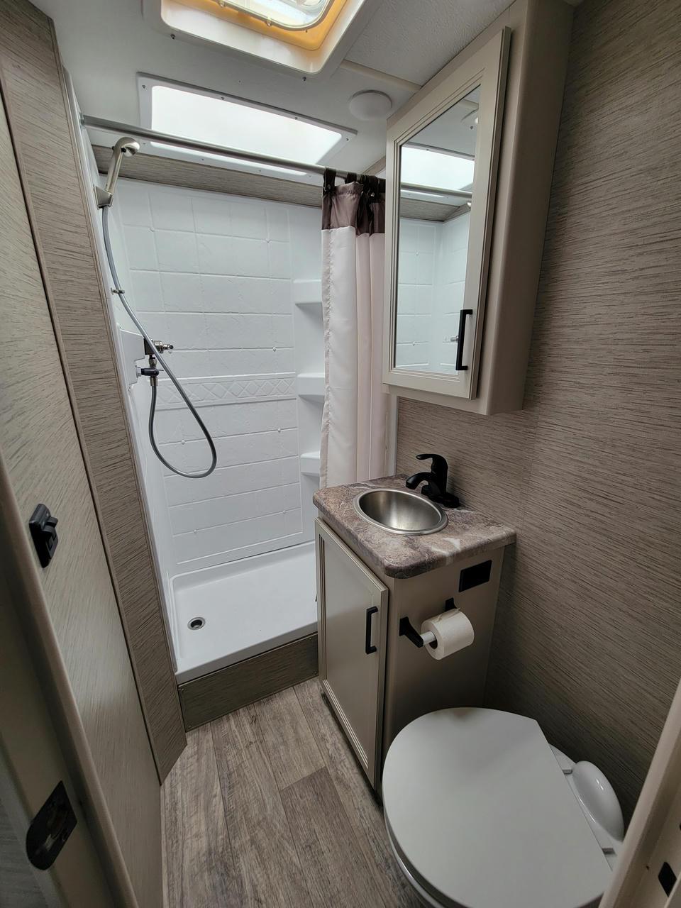 2023 Thor 2023 Thor Chateau - thumbnail 13