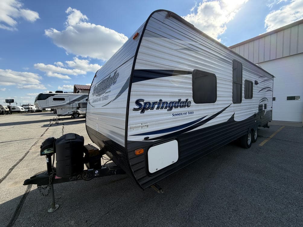 2016 Keystone RV 2016 Keystone RV Summerland - thumbnail 5