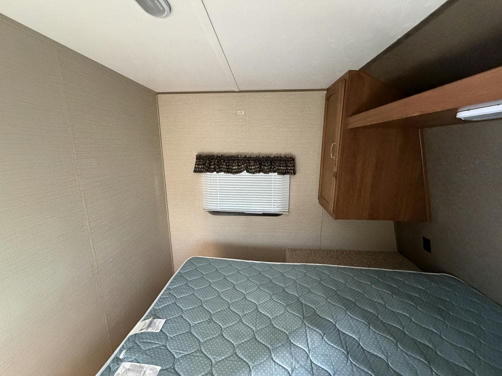 2016 Keystone RV 2016 Keystone RV Summerland - thumbnail 14