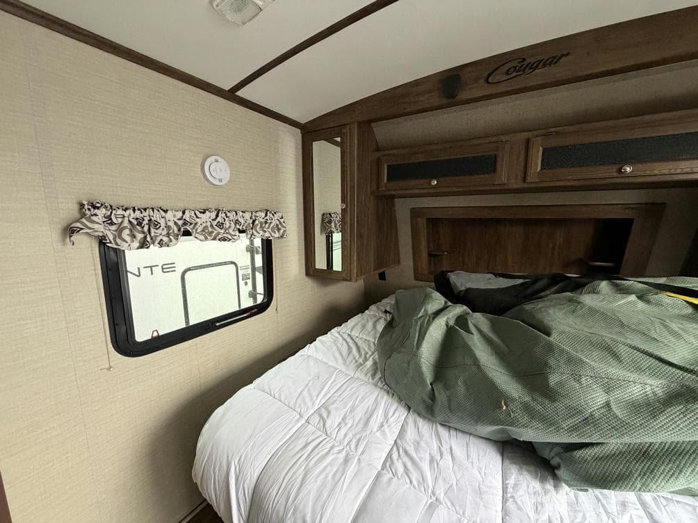 2016 Keystone RV 2016 Keystone RV Cougar - thumbnail 16