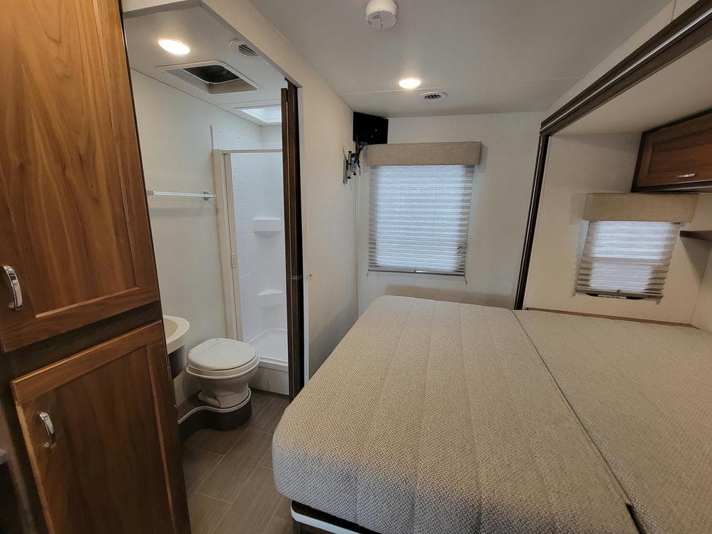 2020 Winnebago 2020 Winnebago Porto - thumbnail 10