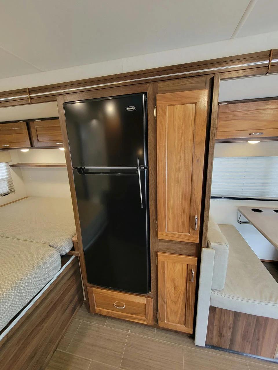 2020 Winnebago 2020 Winnebago Porto - thumbnail 13