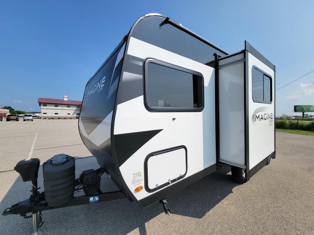 2024 Grand Design 2024 Grand Design Imagine AIM - thumbnail 7