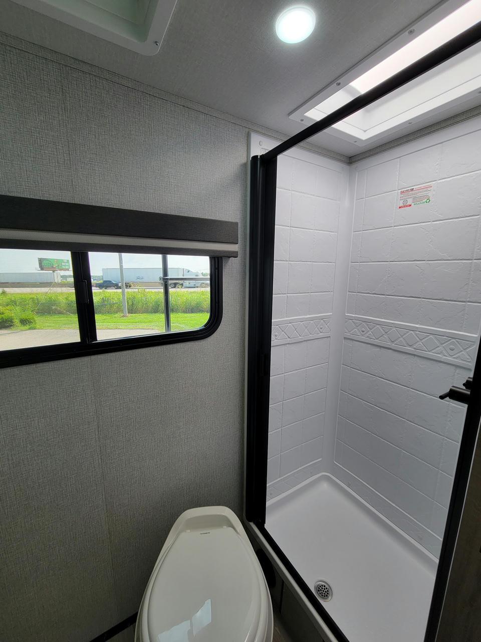 2024 Grand Design 2024 Grand Design Imagine AIM - thumbnail 14