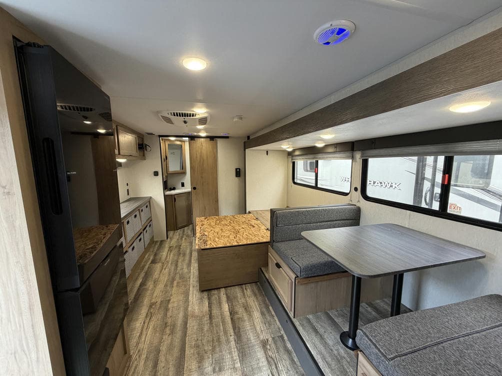 2024 Forest River 2024 Forest River Cherokee Wolf Pup - thumbnail 7