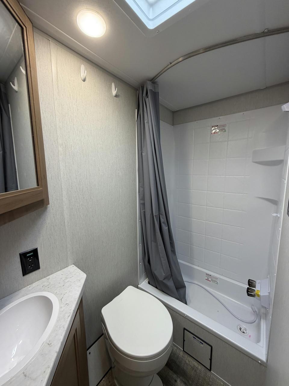 2024 Forest River 2024 Forest River Cherokee Wolf Pup - thumbnail 13