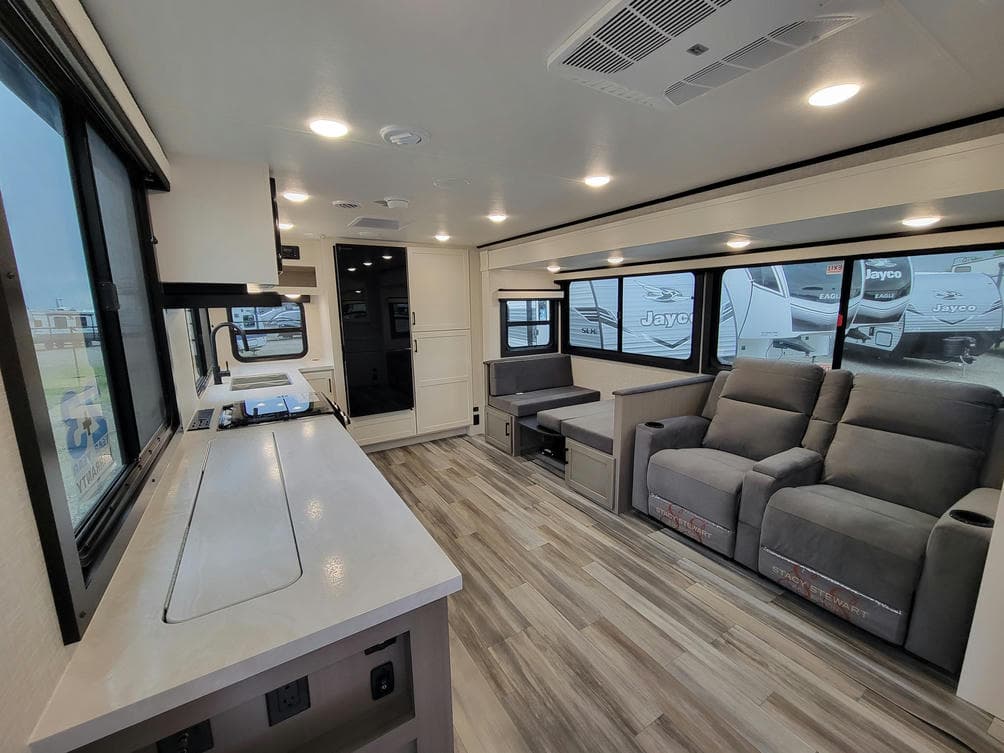 2025 Jayco 2025 Jayco Jay Feather - thumbnail 7