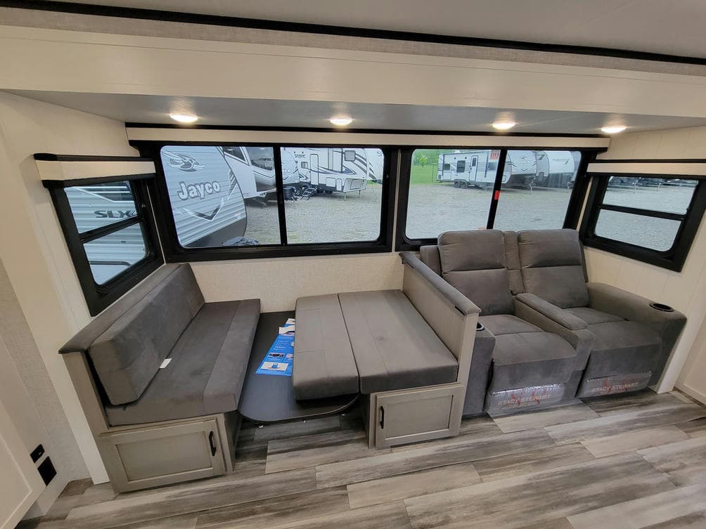 2025 Jayco 2025 Jayco Jay Feather - thumbnail 9