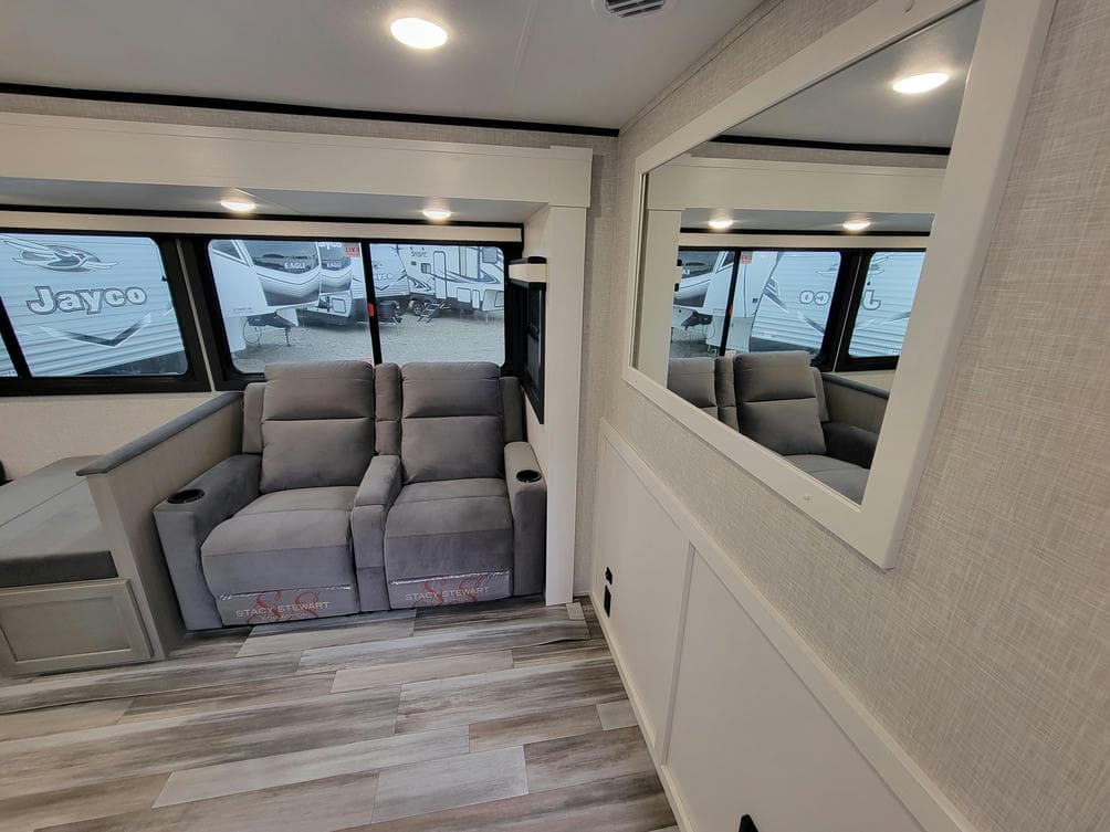 2025 Jayco 2025 Jayco Jay Feather - thumbnail 12