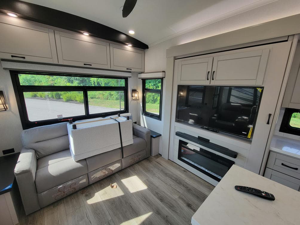 2026 Jayco 2026 Jayco North Point - thumbnail 12