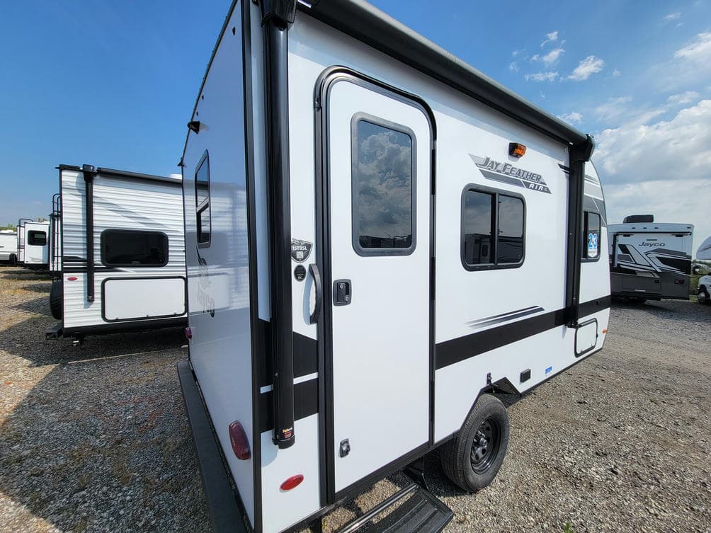 2026 Jayco 2026 Jayco Jay Feather - thumbnail 6
