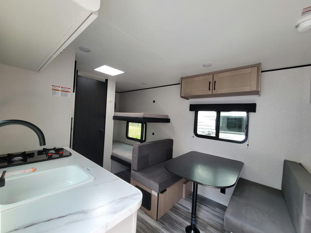 2026 Jayco 2026 Jayco Jay Flight SLX - thumbnail 10