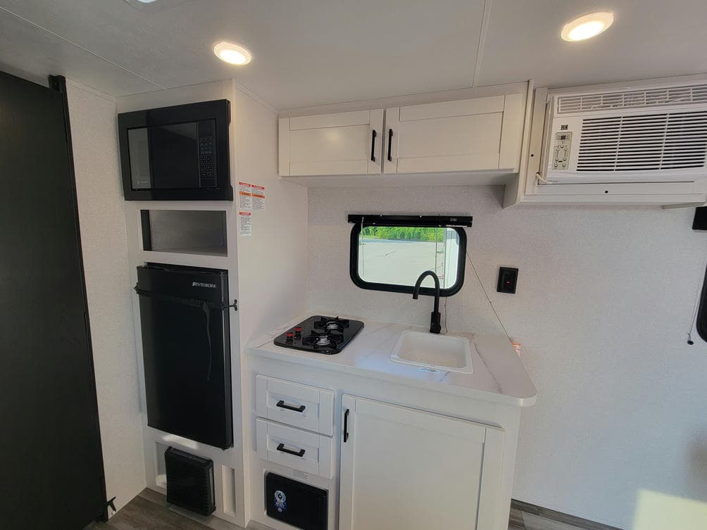 2026 Jayco 2026 Jayco Jay Flight SLX - thumbnail 14