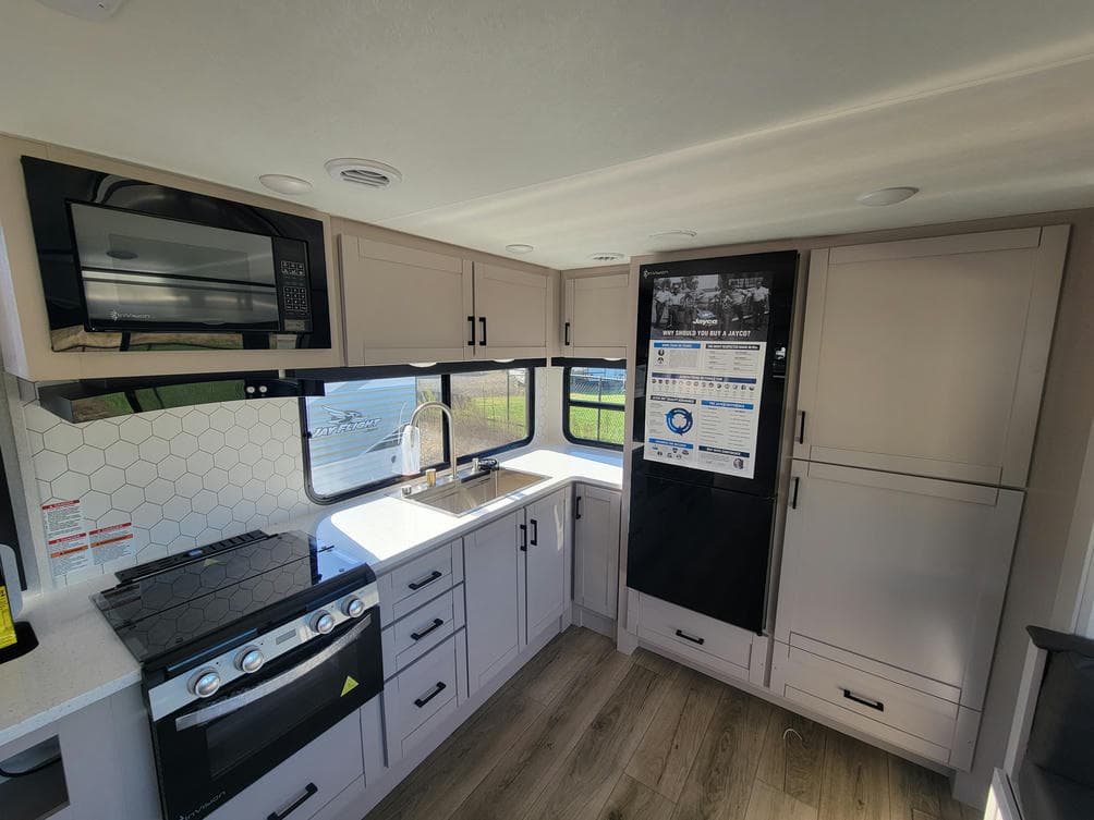 2026 Jayco 2026 Jayco Jay Feather - thumbnail 12