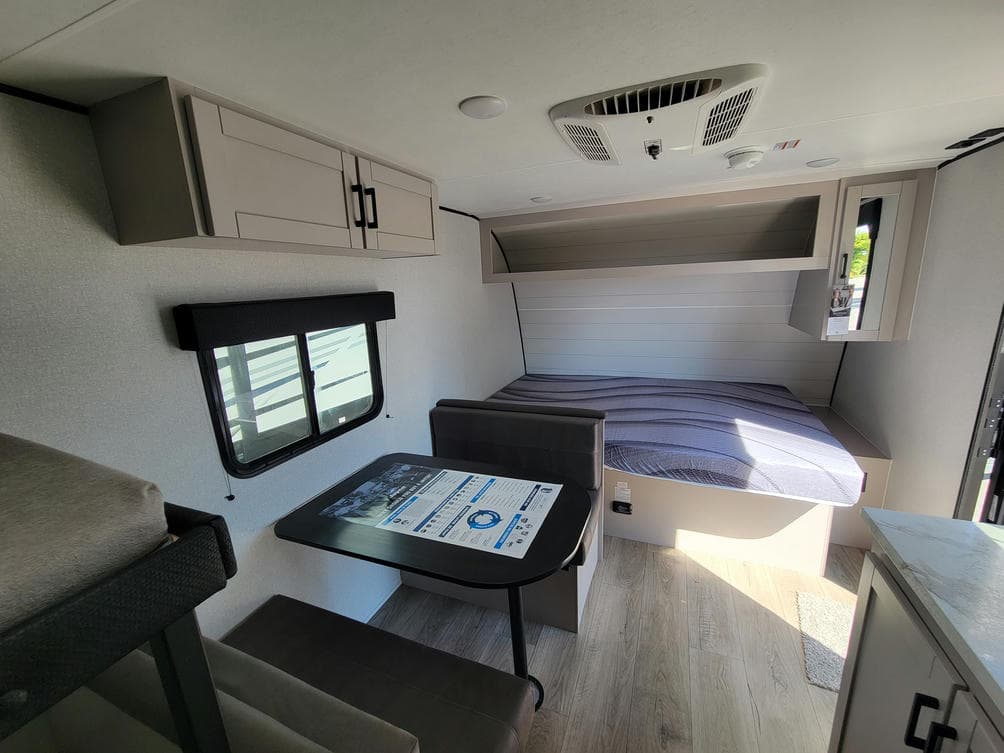 2026 Jayco 2026 Jayco Jay Feather Air Sl - thumbnail 9