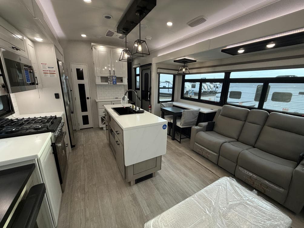 2026 Jayco 2026 Jayco Pinnacle - thumbnail 15