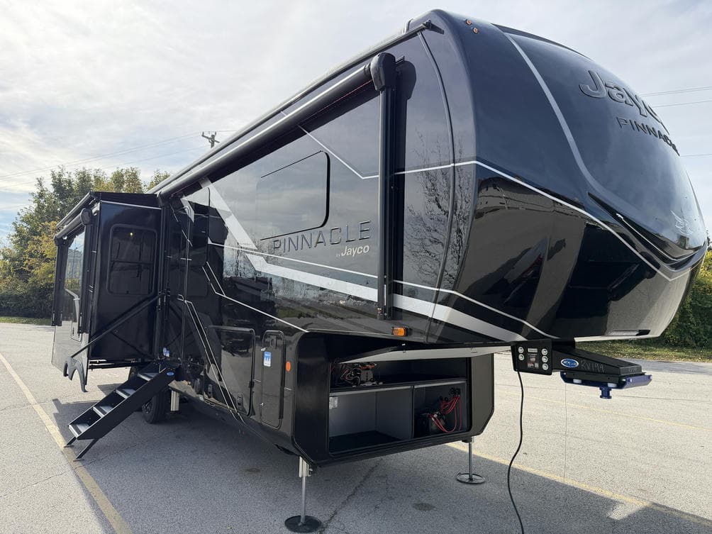 2026 Jayco Pinnacle 32RLTS