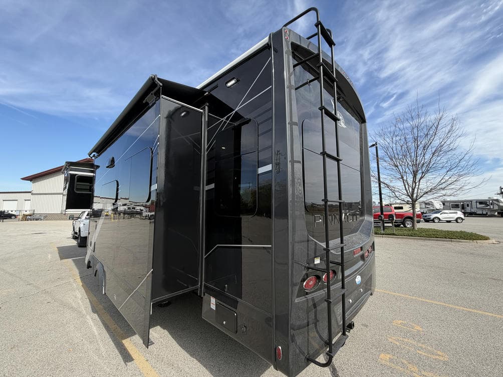 2026 Jayco 2026 Jayco Pinnacle - thumbnail 9