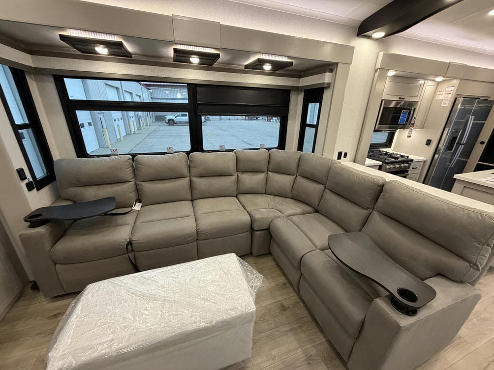 2026 Jayco 2026 Jayco North Point - thumbnail 6