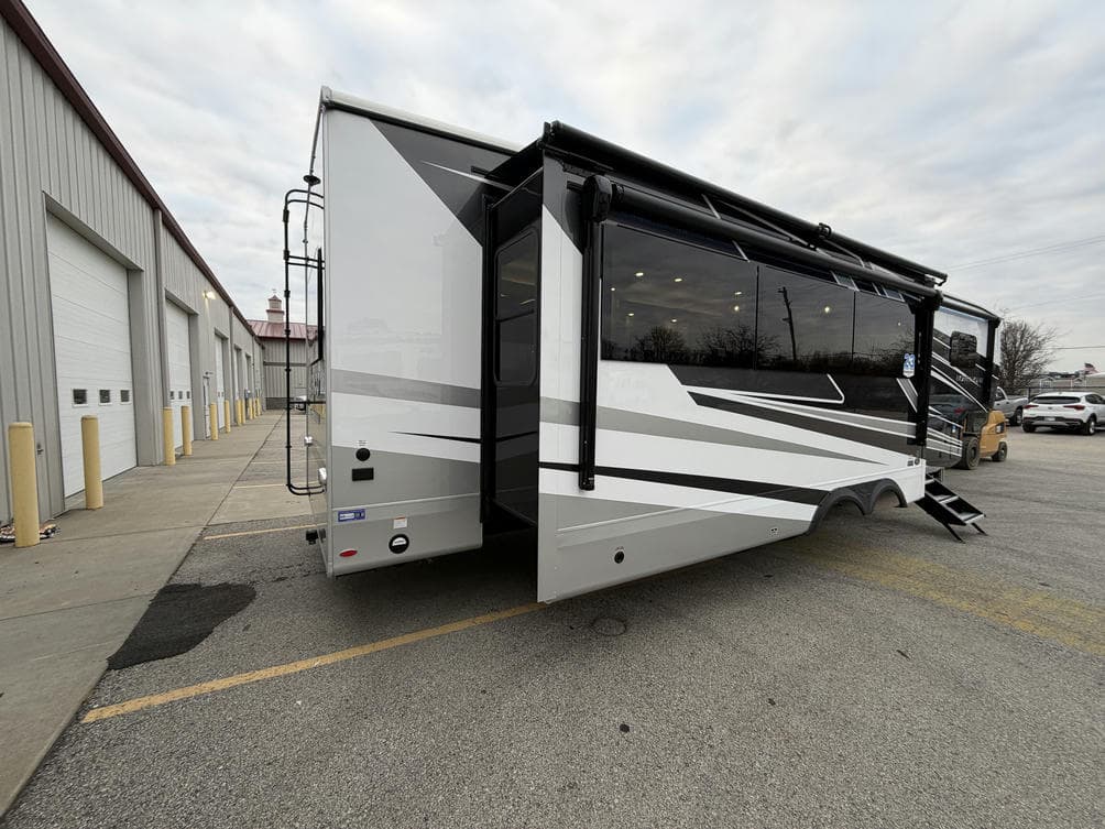 2026 Jayco 2026 Jayco North Point - thumbnail 21