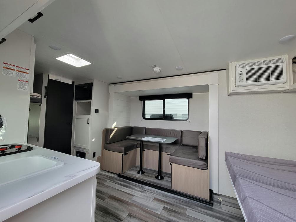 2026 Jayco 2026 Jayco Jay Flight SLX - thumbnail 9