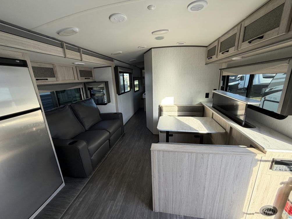 2022 Cruiser 2022 Cruiser Twilight Signature - thumbnail 6