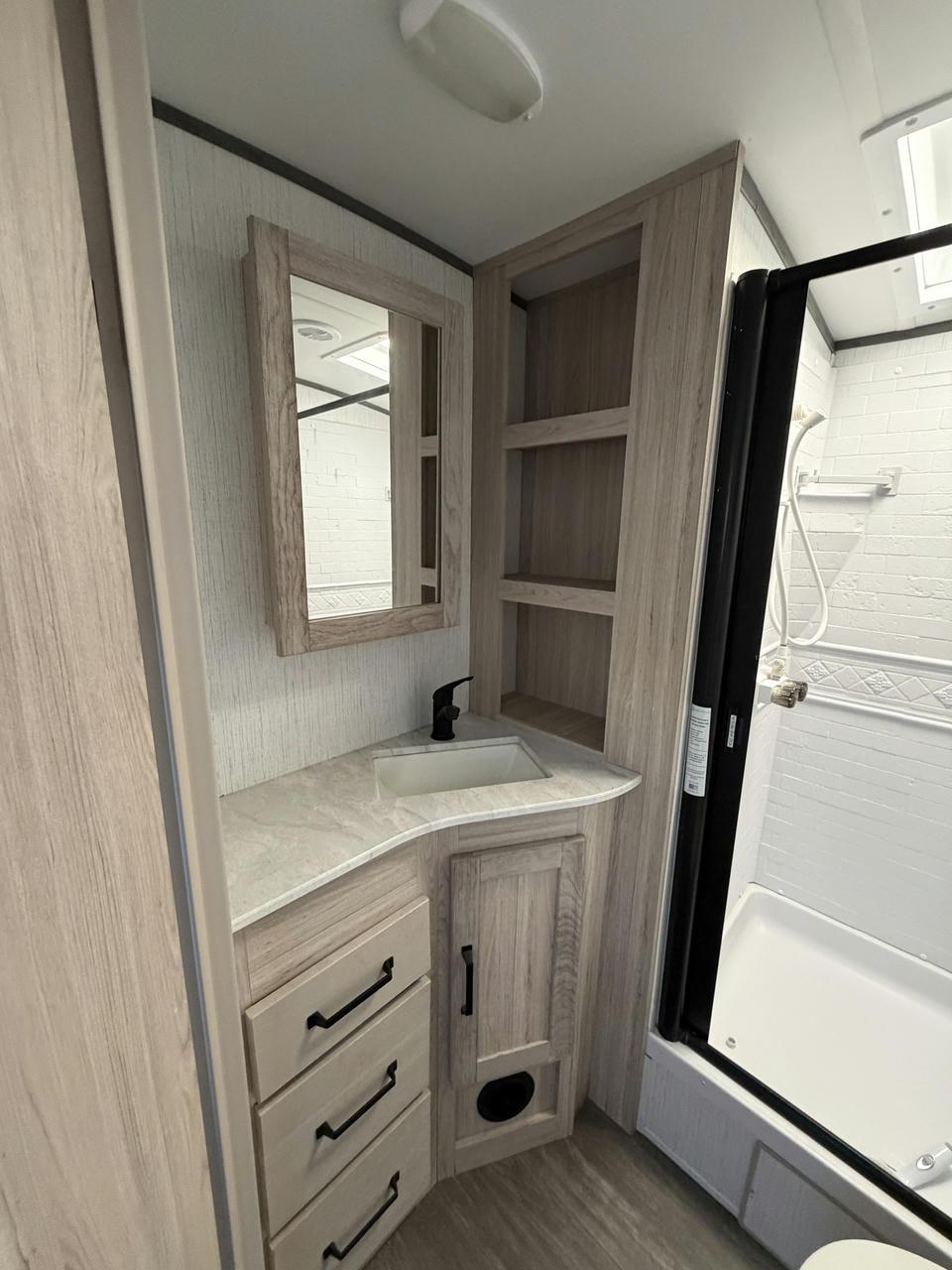 2022 Cruiser 2022 Cruiser Twilight Signature - thumbnail 13