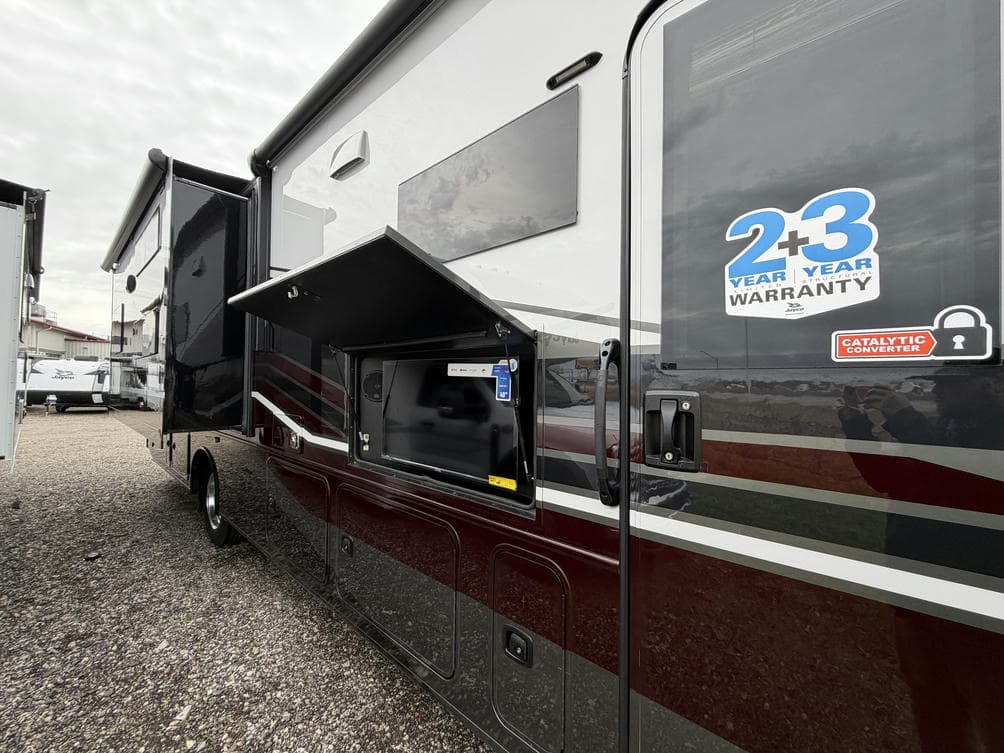 2026 Jayco 2026 Jayco Precept - thumbnail 4