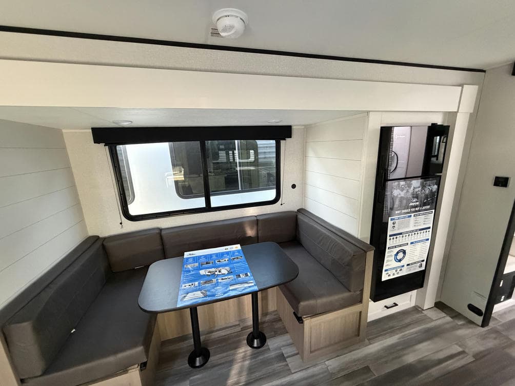 2026 Jayco 2026 Jayco Jay Flight SLX - thumbnail 11