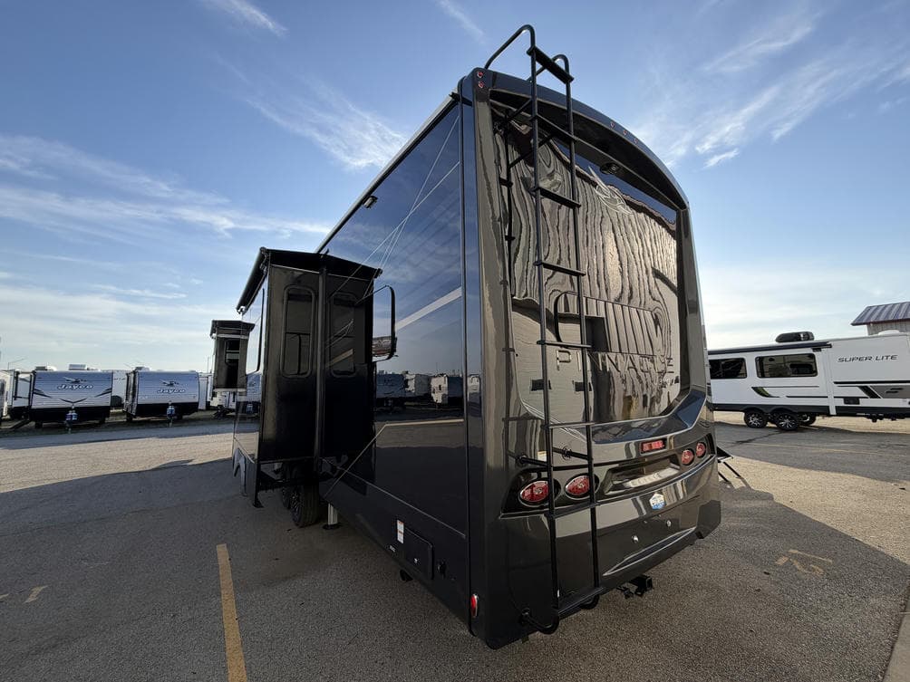 2026 Jayco 2026 Jayco Pinnacle - thumbnail 5