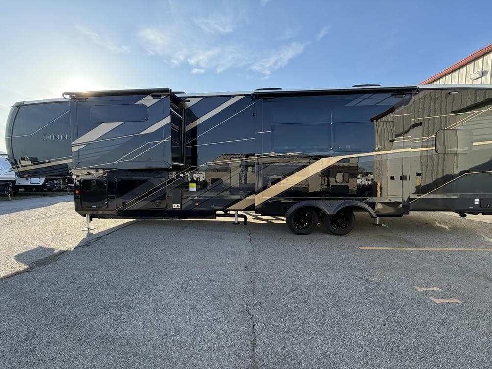 2026 Jayco 2026 Jayco Pinnacle - thumbnail 6