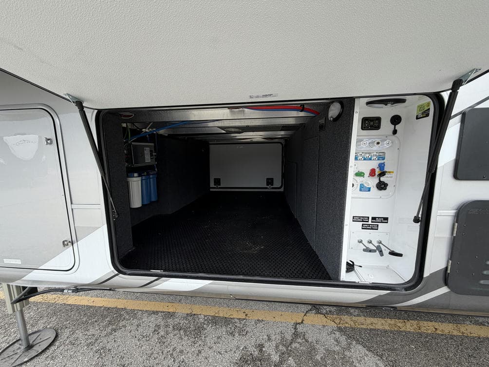 2026 Jayco 2026 Jayco Pinnacle - thumbnail 9