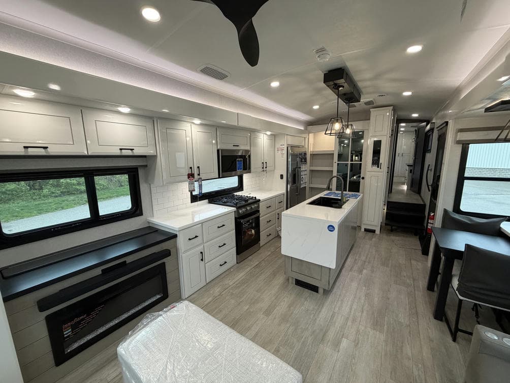 2026 Jayco 2026 Jayco Pinnacle - thumbnail 14