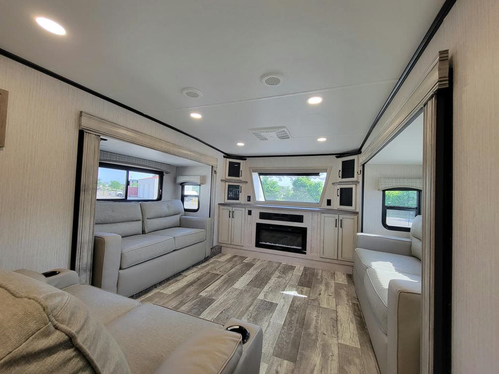 2022 Forest River 2022 Forest River Sandpiper - thumbnail 15