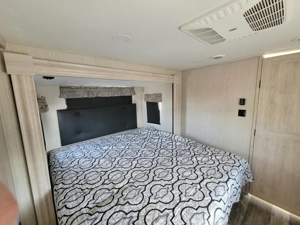 2022 Forest River 2022 Forest River Sandpiper - thumbnail 20