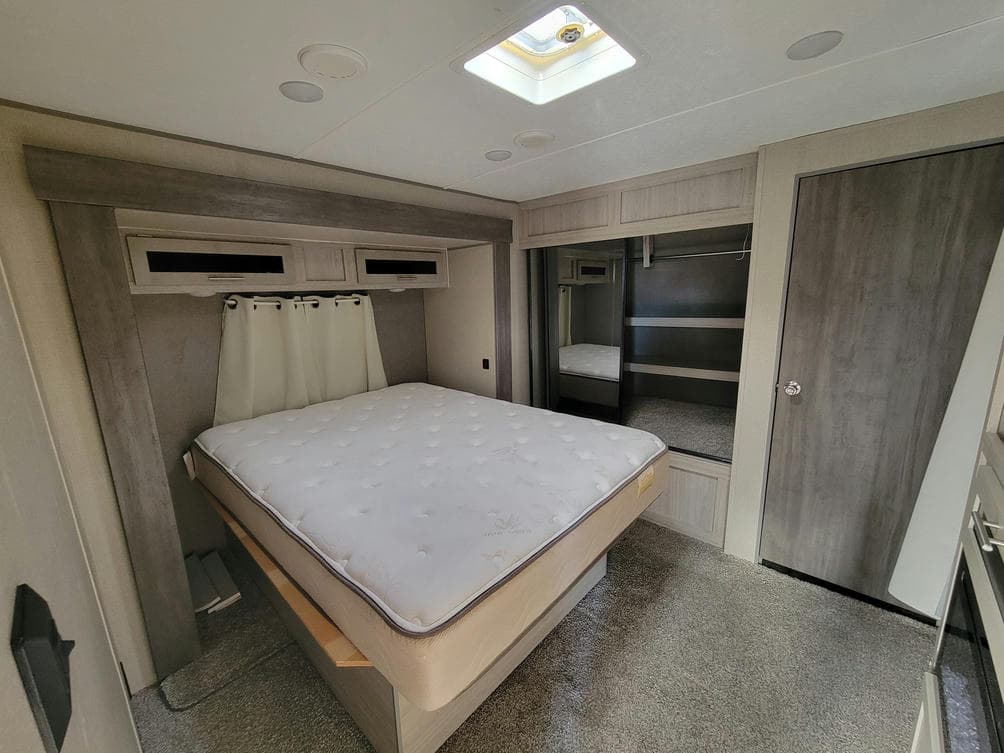 2022 Coachmen 2022 Coachmen Catalina Legacy - thumbnail 4