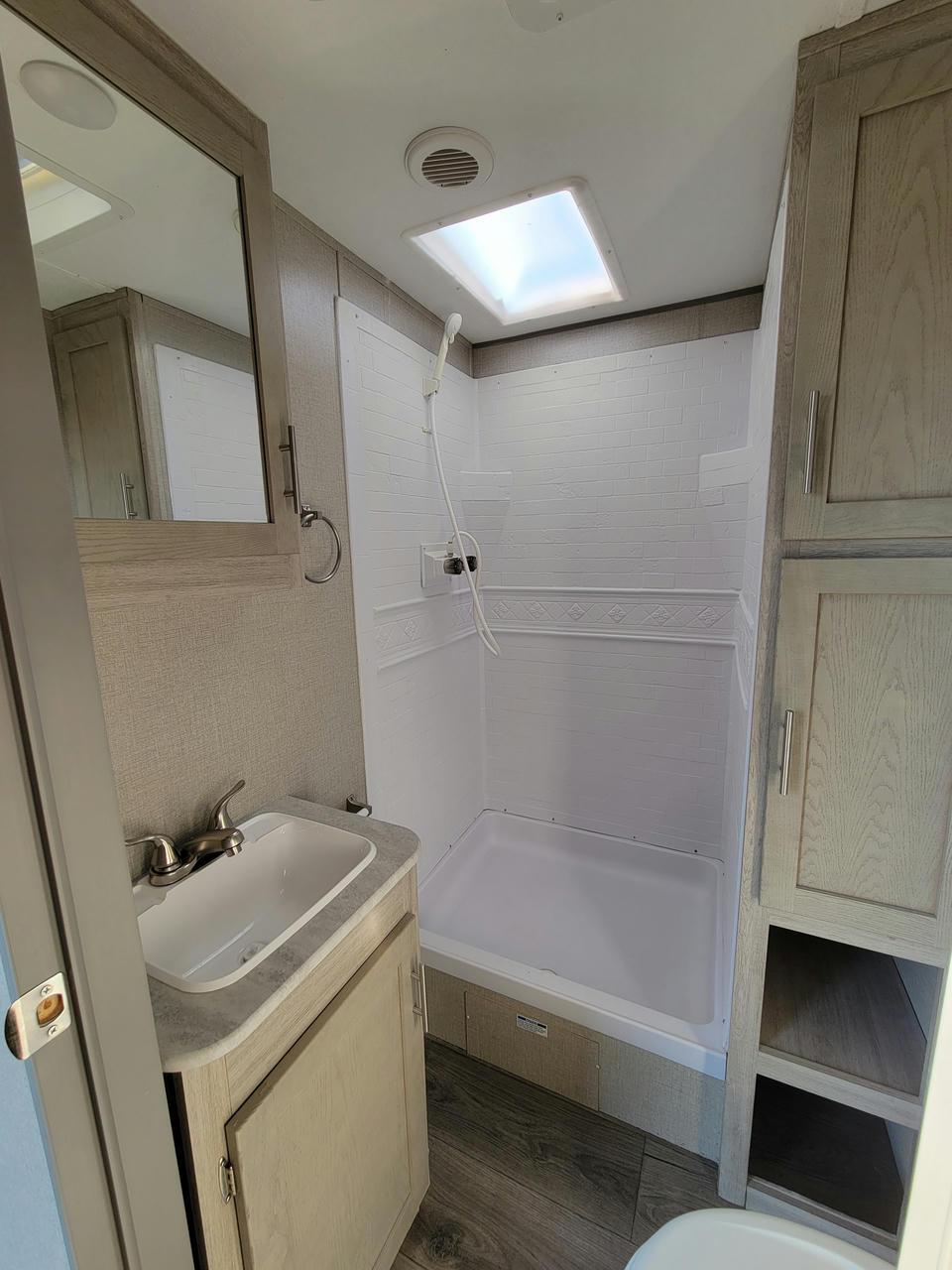 2022 Coachmen 2022 Coachmen Catalina Legacy - thumbnail 5