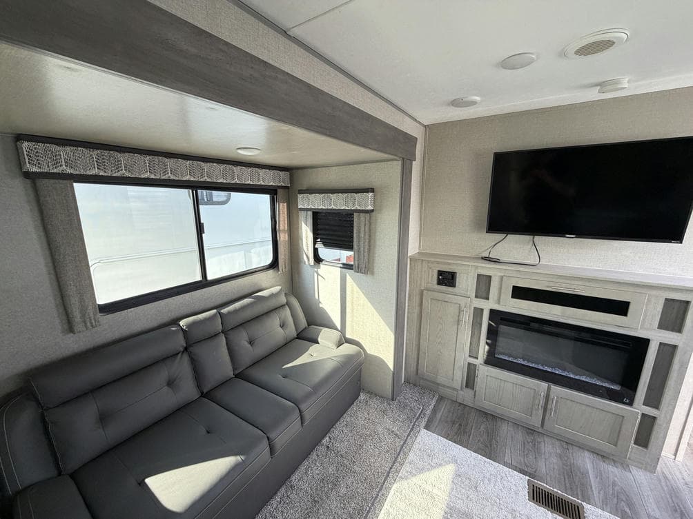 2022 Coachmen 2022 Coachmen Catalina Legacy - thumbnail 16