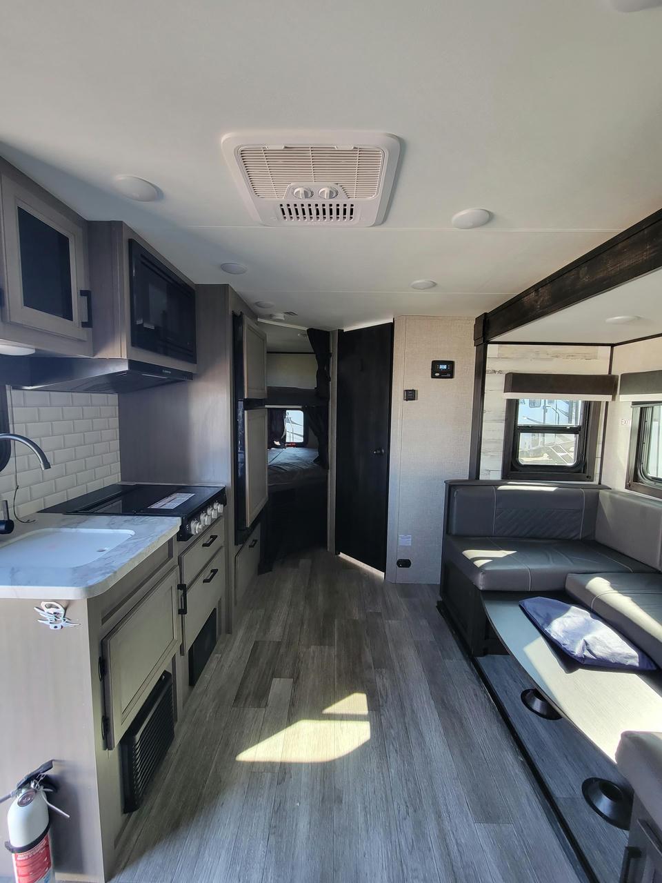 2022 Jayco 2022 Jayco Jay Feather - thumbnail 4