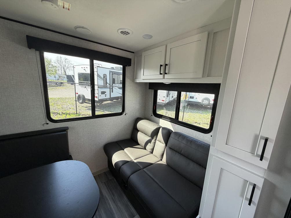 2024 Jayco 2024 Jayco Jay Flight SLX - thumbnail 10