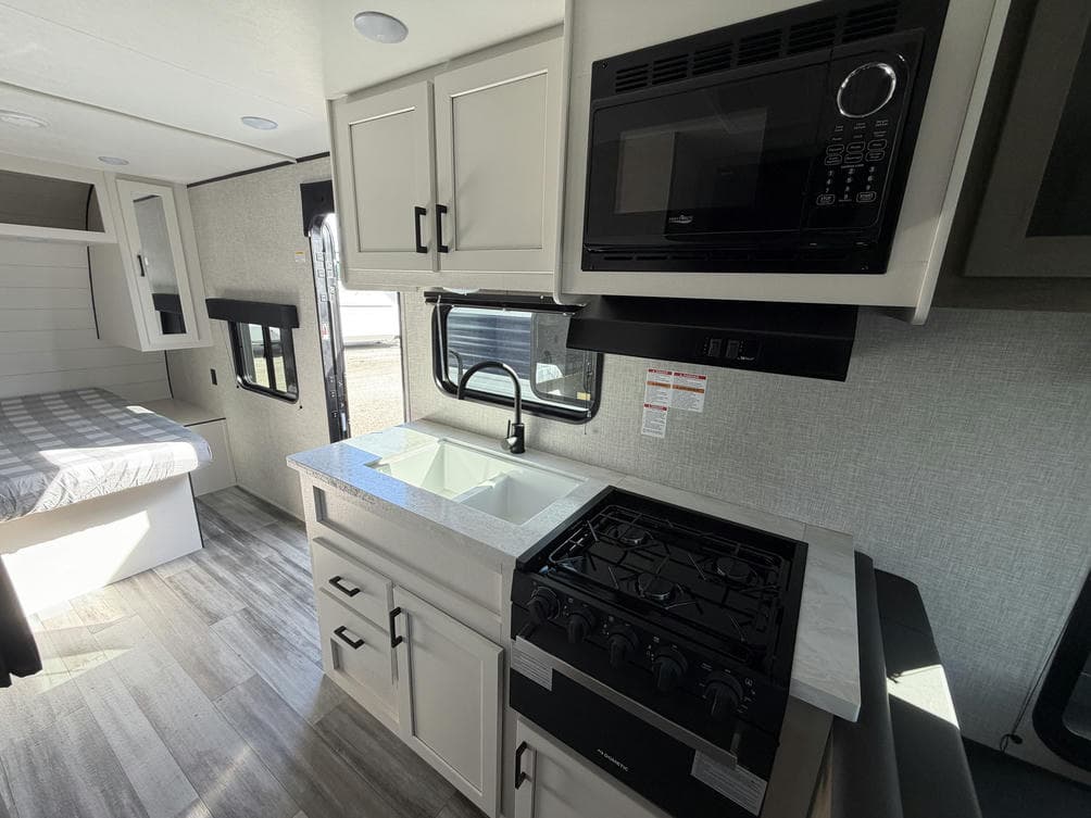 2024 Jayco 2024 Jayco Jay Flight SLX - thumbnail 12