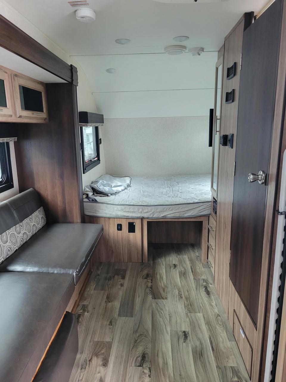 2018 Jayco 2018 Jayco Hummingbird - thumbnail 11