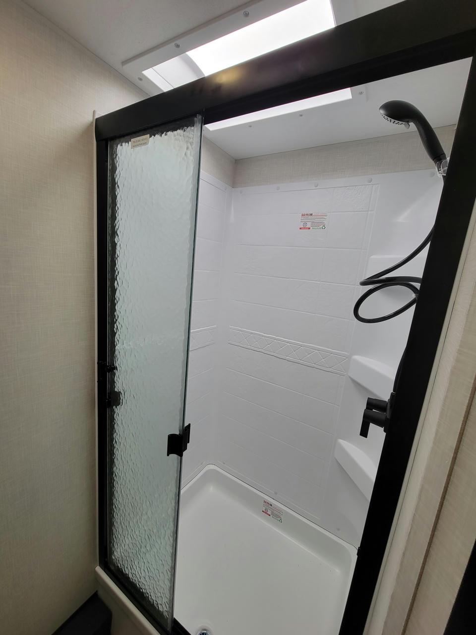 2024 Venture RV 2024 Venture RV SportTrek Touring Edition - thumbnail 8