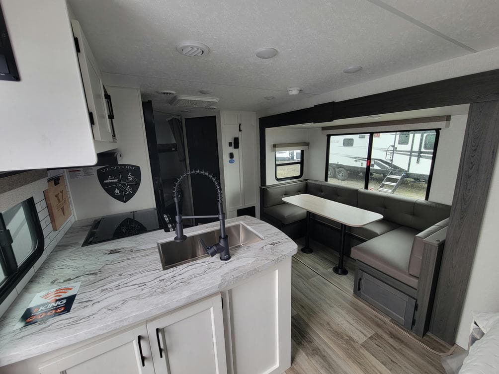 2025 Venture RV 2025 Venture RV Stratus - thumbnail 10
