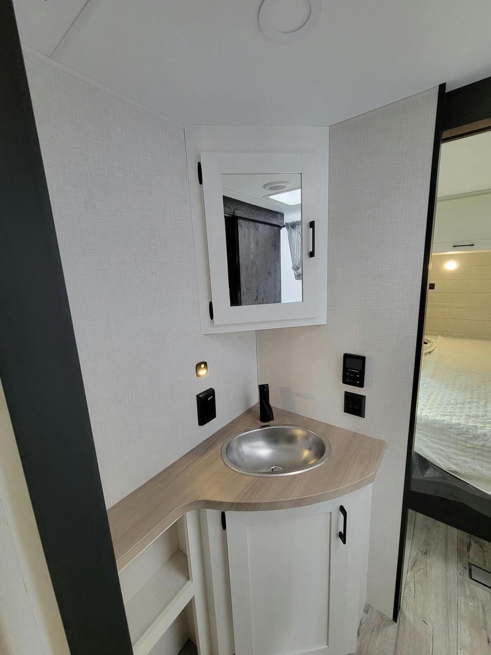 2026 Venture RV 2026 Venture RV Sienna - thumbnail 14