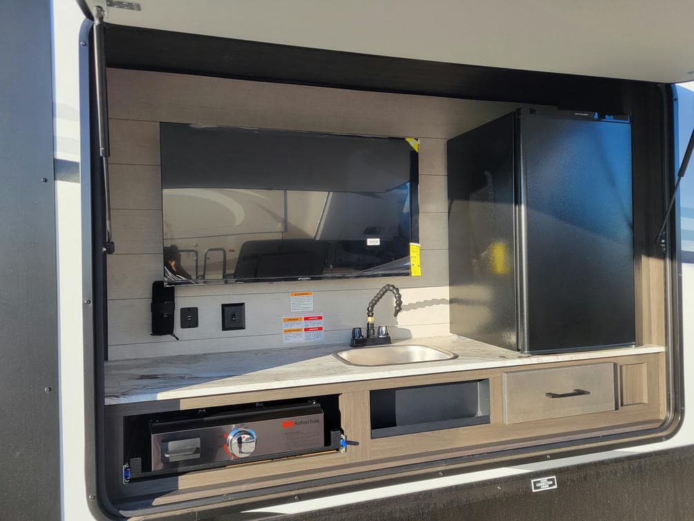 2026 Venture RV 2026 Venture RV SportTrek Touring Edition - thumbnail 5