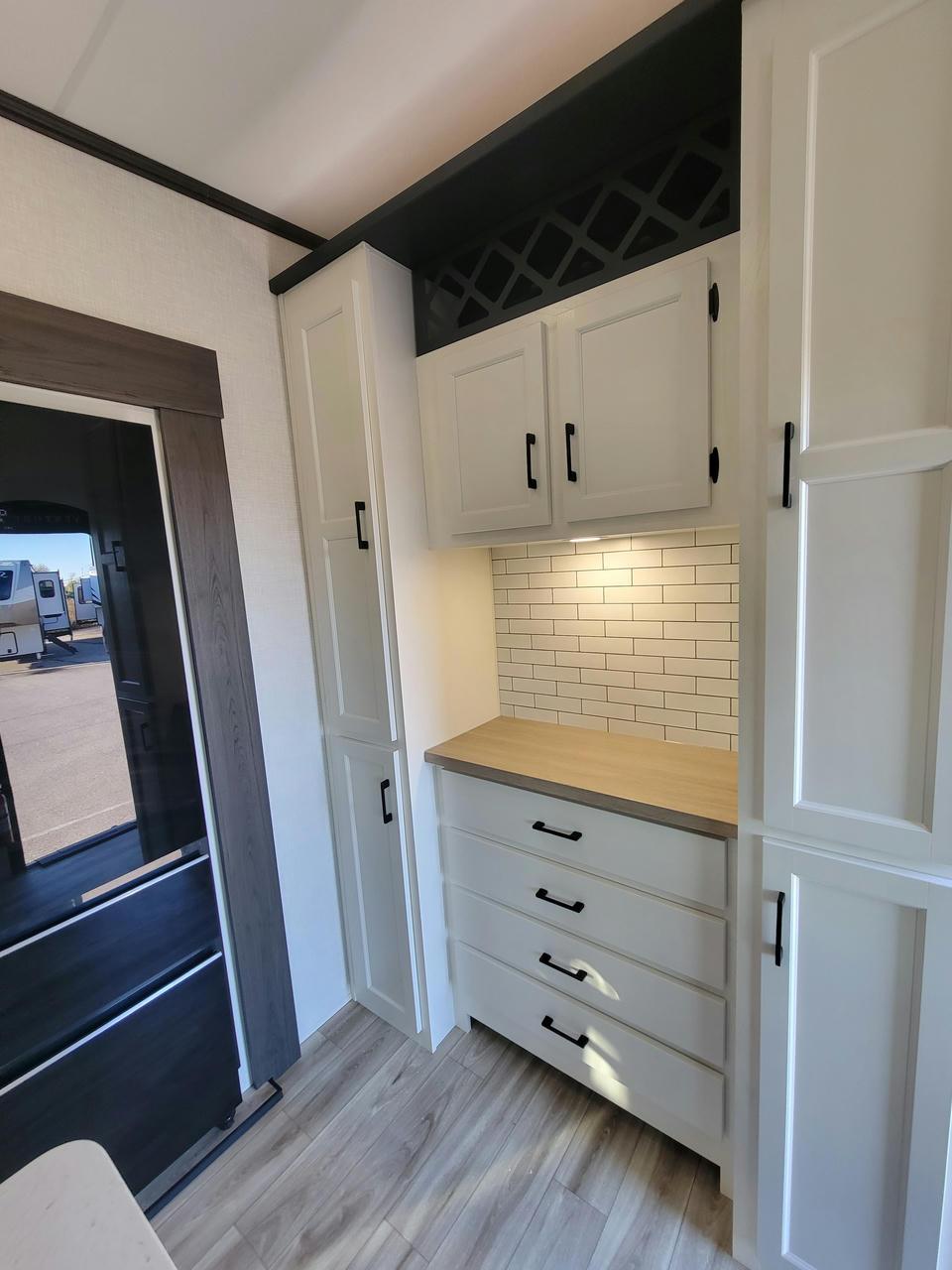 2026 Venture RV 2026 Venture RV SportTrek Touring Edition - thumbnail 16